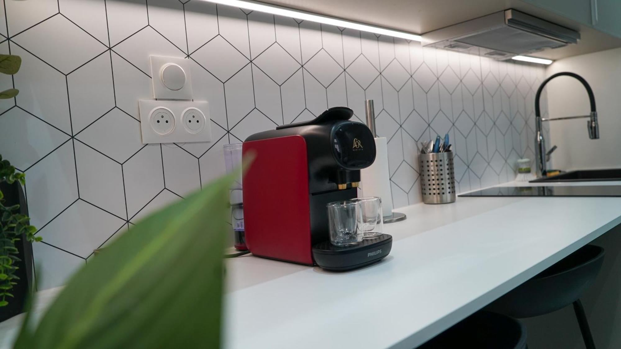 Daloospa Proche Paris, Stade De France,aeroport Cdg Design&spa Apartment Drancy